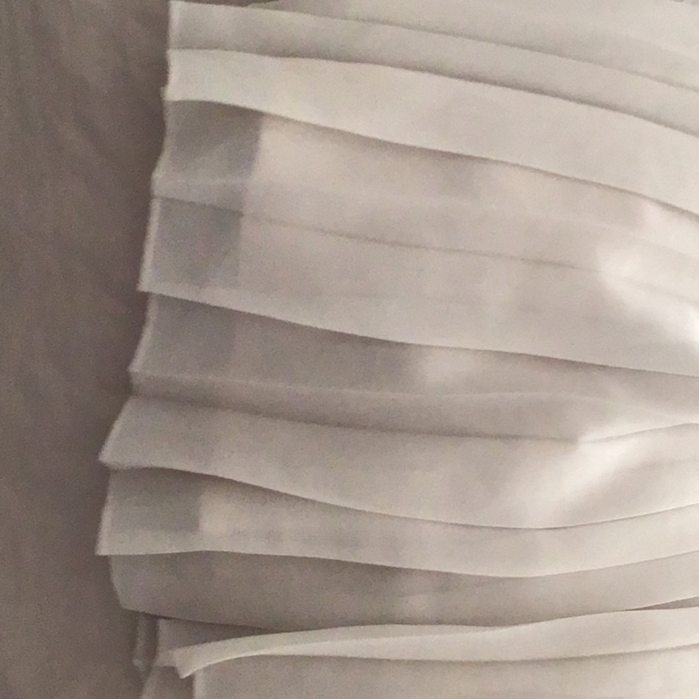 Dress - Picture 6 of 8